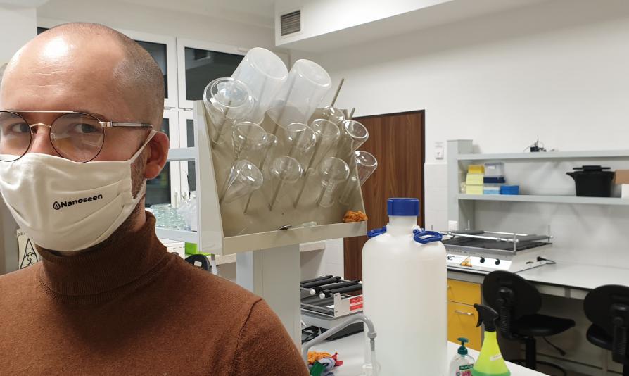 Na zdjęciu Bartosz Kruszka - współwłaściciel Nanoseen