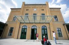 Budynek dworca kolejowego Toruń Główny