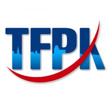 Logotyp Toruńskiego Funduszu Poręczeń Kredytowych. Duże litery tworzące skrót TFPK